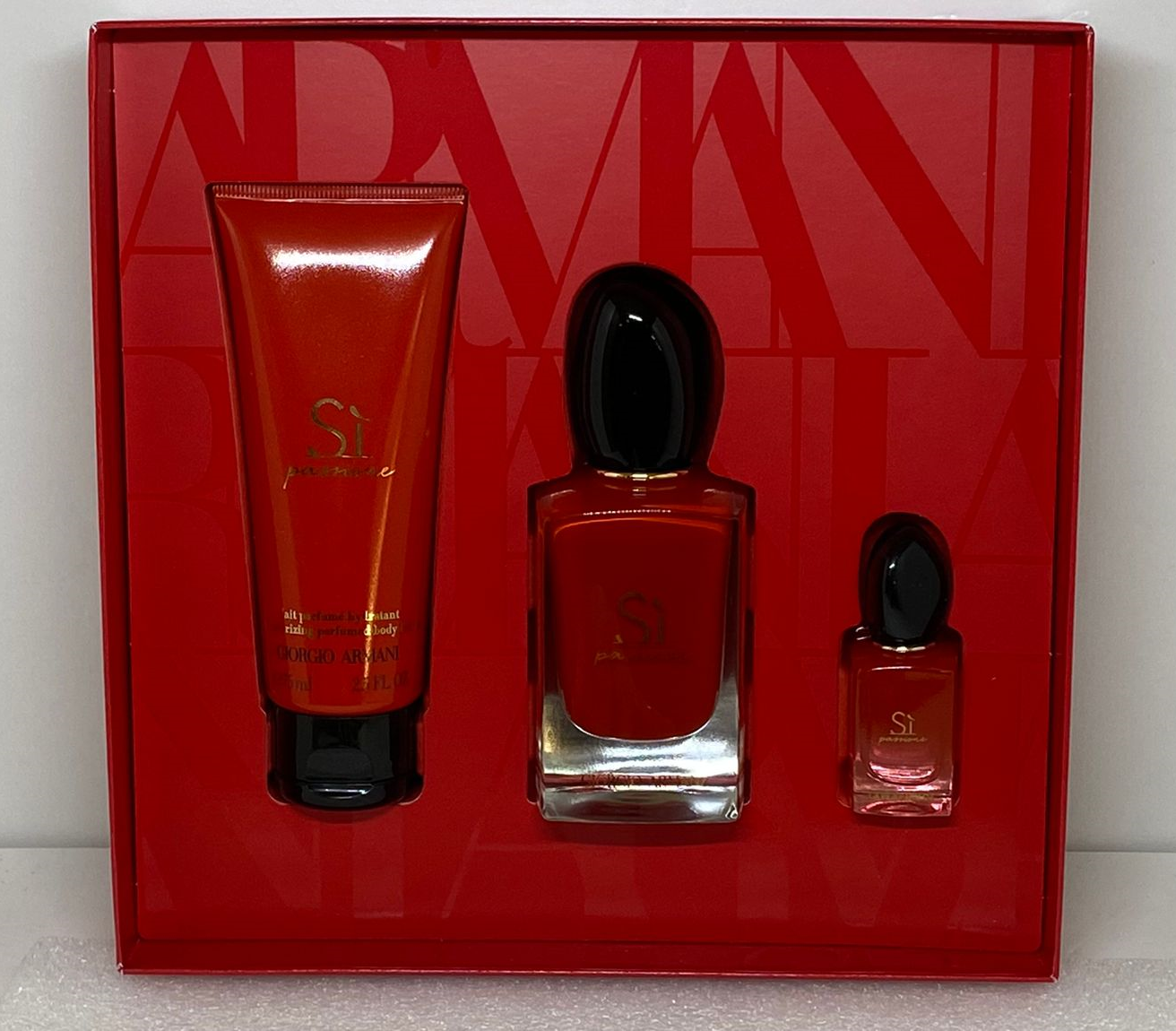 ARMANI 阿瑪尼 紅色摯愛3件套(EDP50ml+EDP7.5ml+body lotion 75ml)